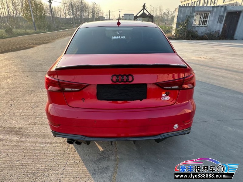 18年奥迪A3轿车抵押车出售