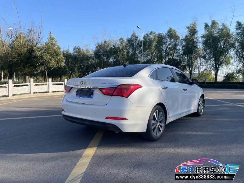 17年现代名图轿车抵押车出售