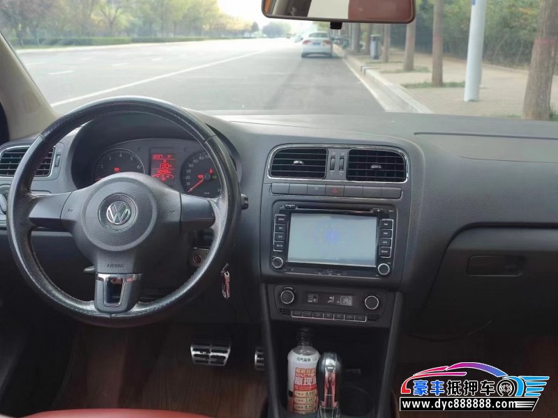 14年大众polo轿车抵押车出售