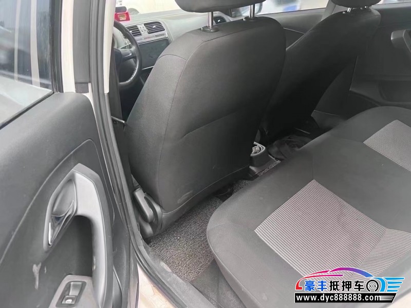 17年大众polo轿车抵押车出售