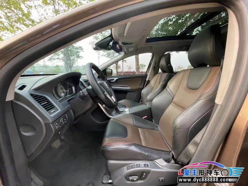 15年沃尔沃XC60轿车抵押车出售