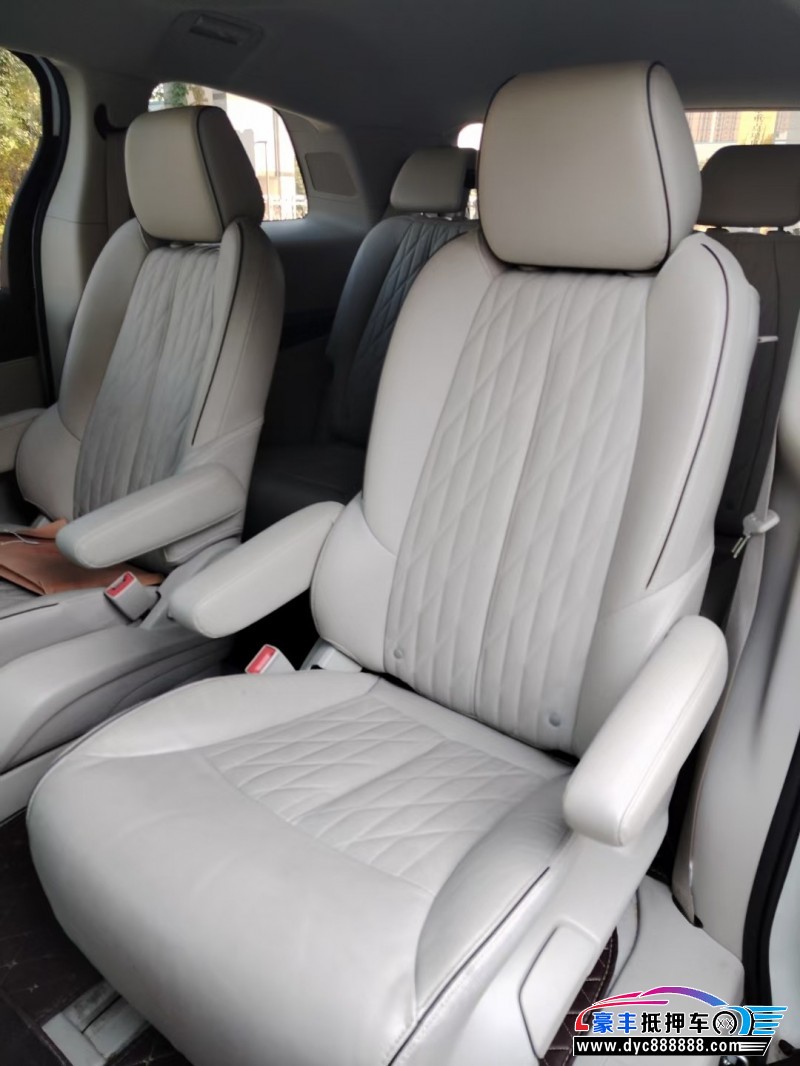 22年别克GL8MPV抵押车出售