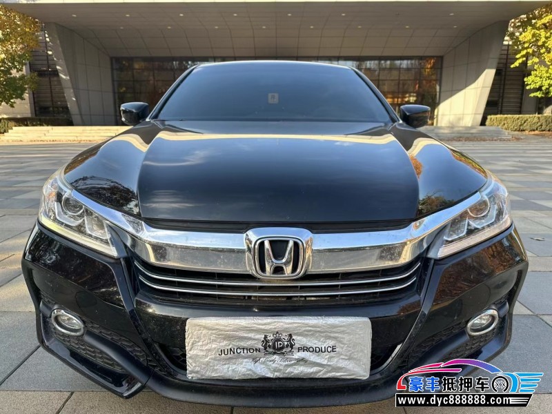 17年本田雅阁轿车抵押车出售