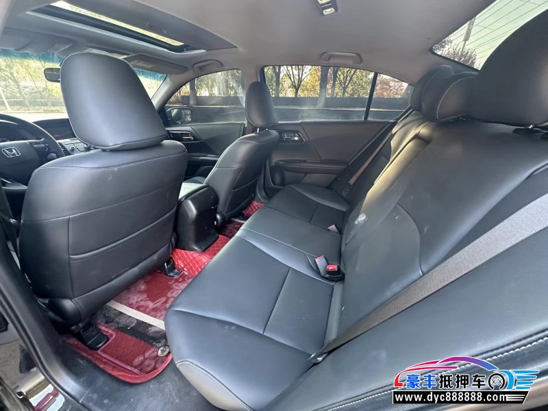 17年本田雅阁轿车抵押车出售