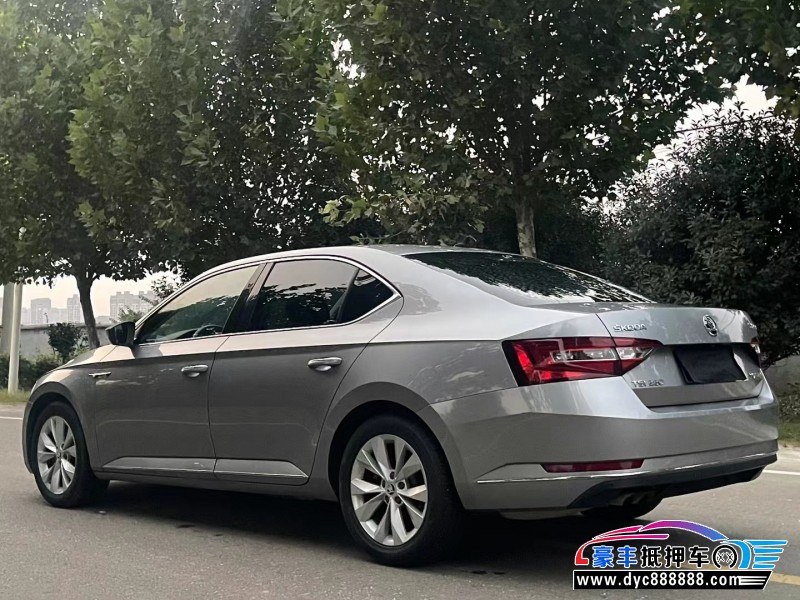 18年斯柯达速派轿车抵押车出售