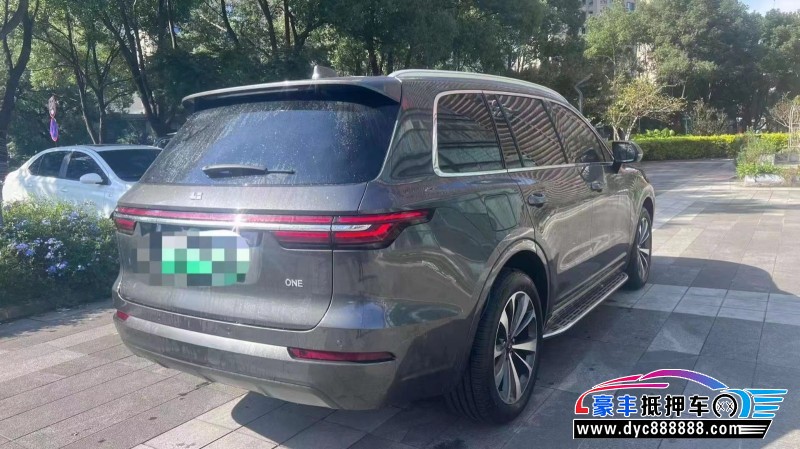 21年理想ONE轿车抵押车出售