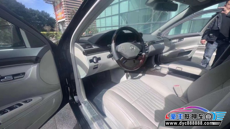 10年奔驰S轿车抵押车出售