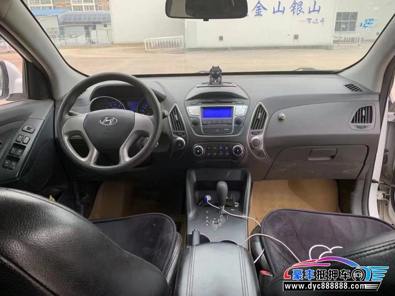 14年现代ix35SUV抵押车出售