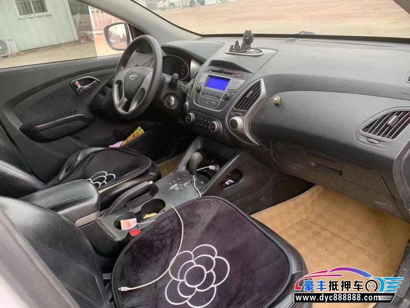 14年现代ix35SUV抵押车出售