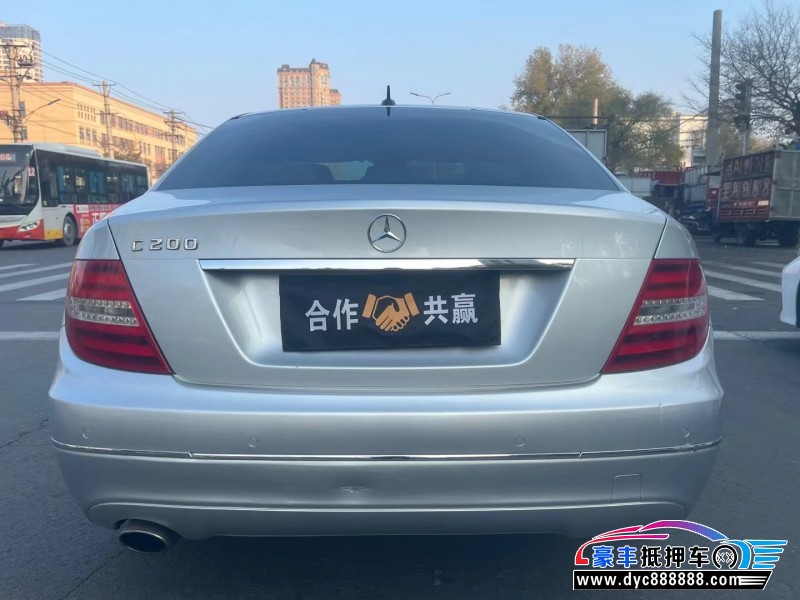 12年奔驰C轿车抵押车出售