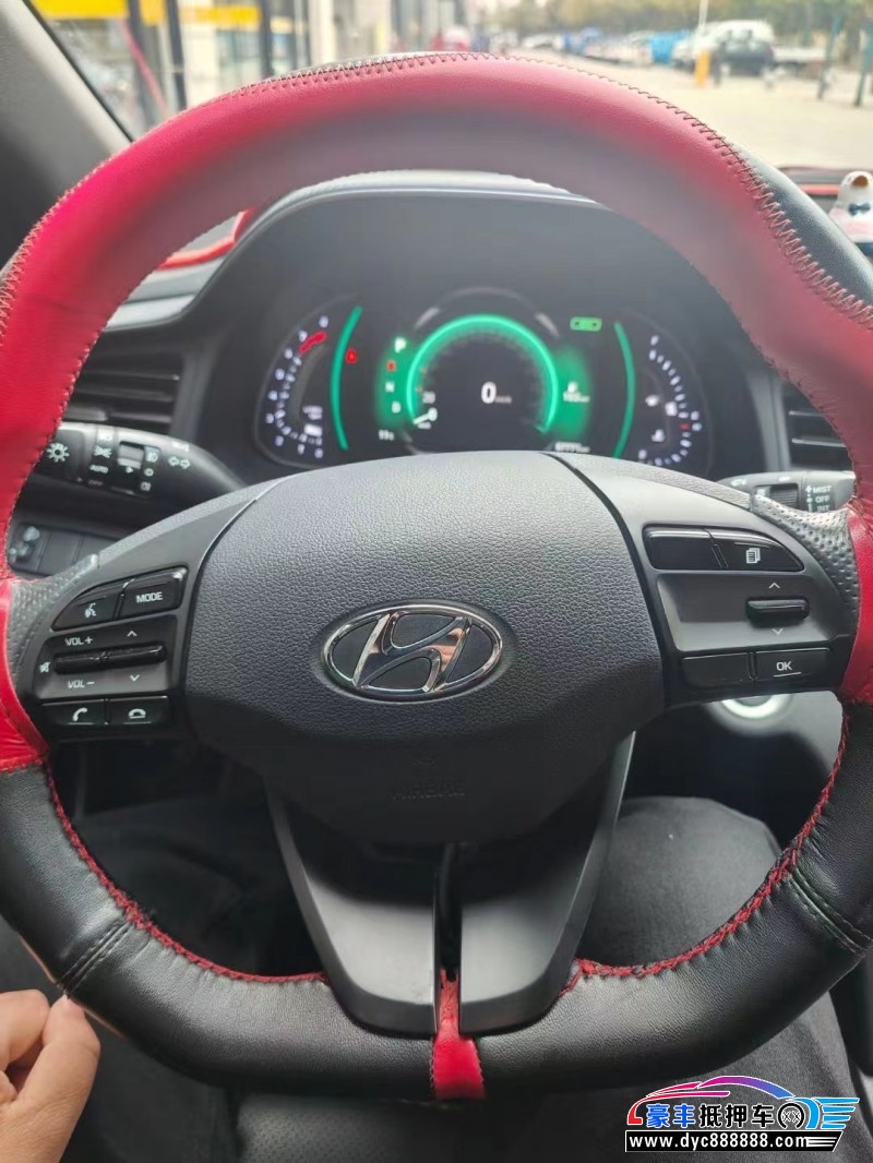 19年现代领动轿车抵押车出售