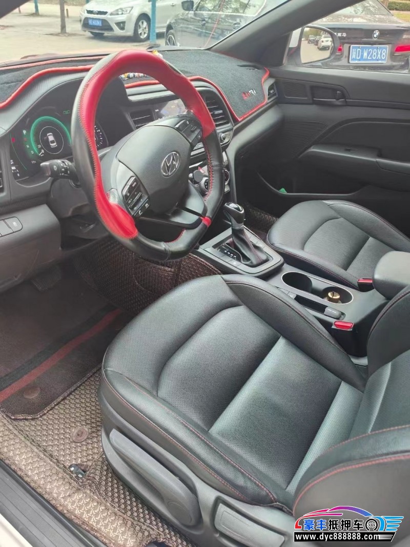 19年现代领动轿车抵押车出售