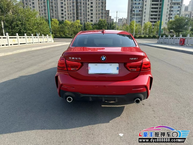 19年宝马1系轿车抵押车出售