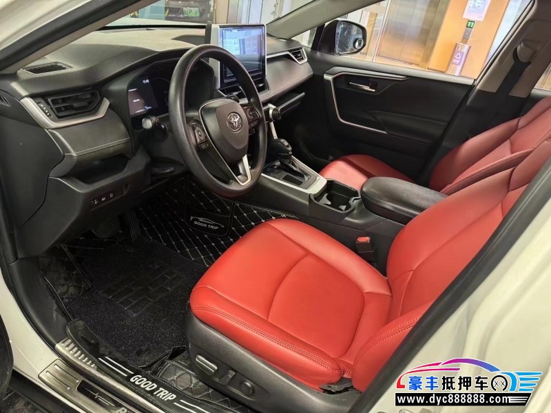 20年丰田RAV4轿车抵押车出售