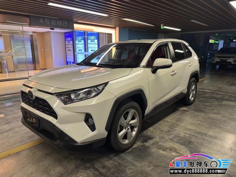 20年丰田RAV4轿车抵押车出售