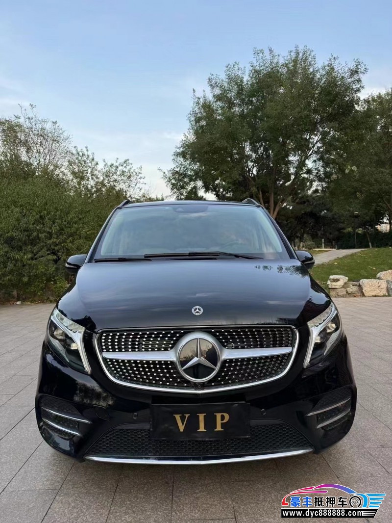 22年奔驰V轿车抵押车出售