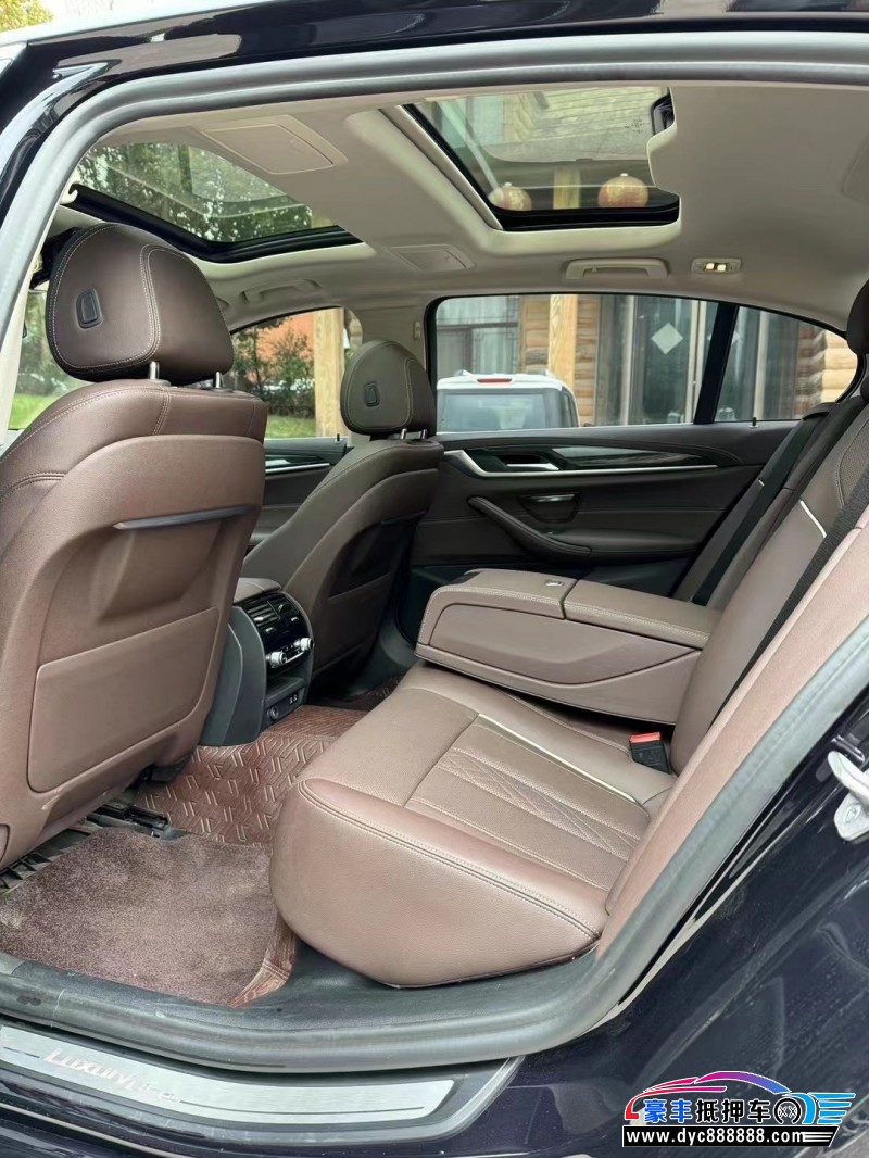 21年宝马5系轿车抵押车出售