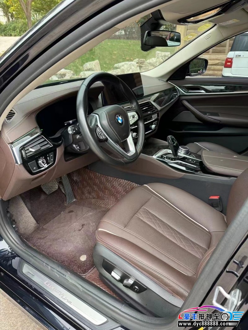 21年宝马5系轿车抵押车出售