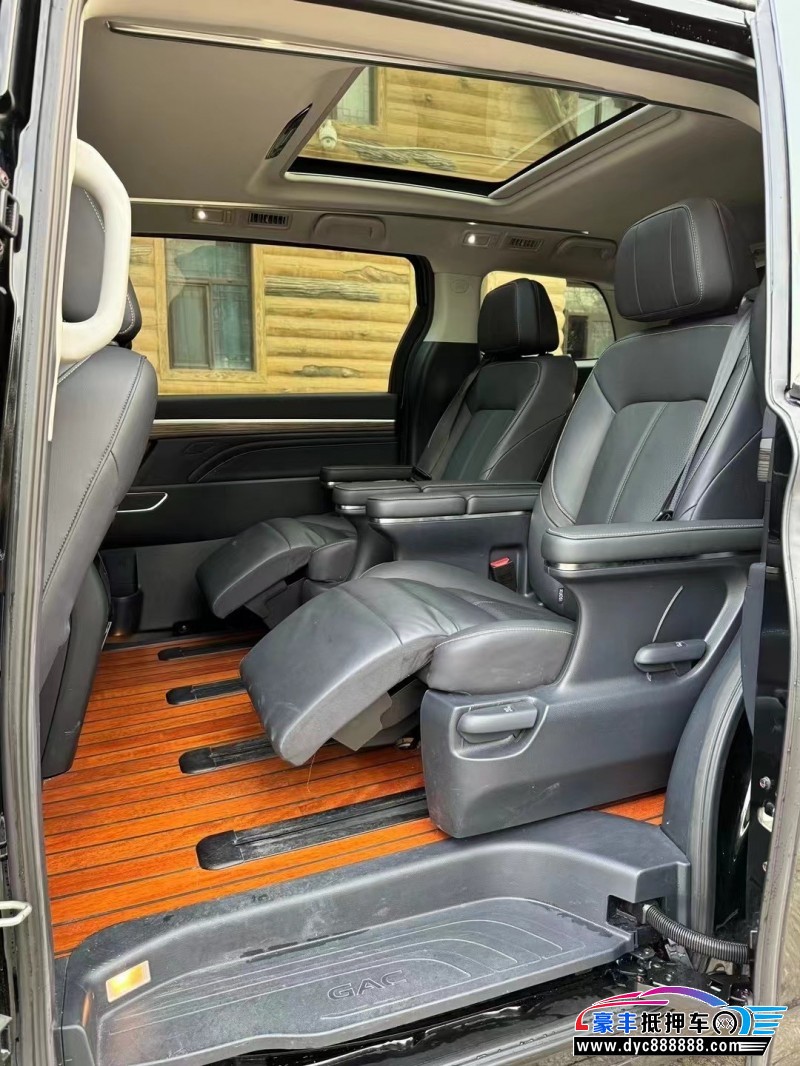 21年传祺M8轿车抵押车出售