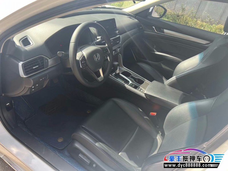 19年本田雅阁轿车抵押车出售