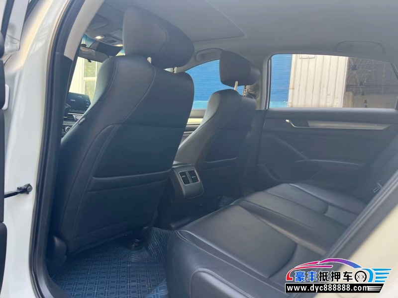 19年本田雅阁轿车抵押车出售