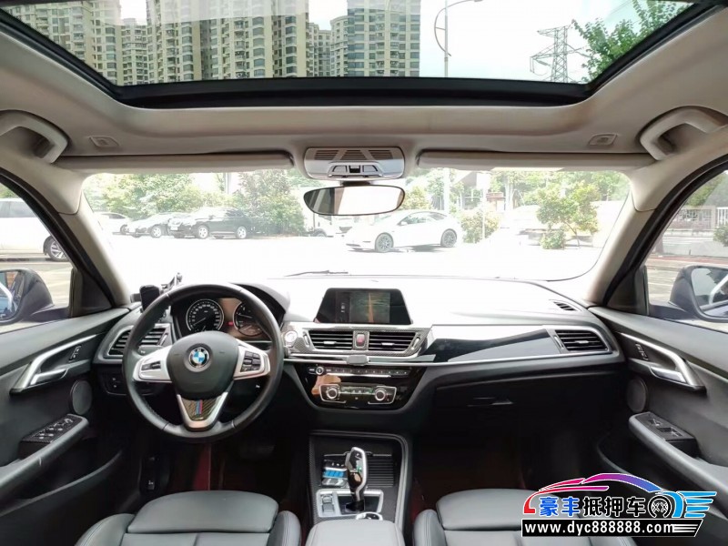 18年宝马1系轿车抵押车出售