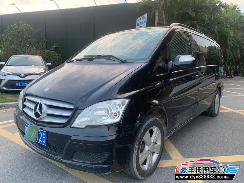 13年奔驰唯雅诺MPV抵押车出售
