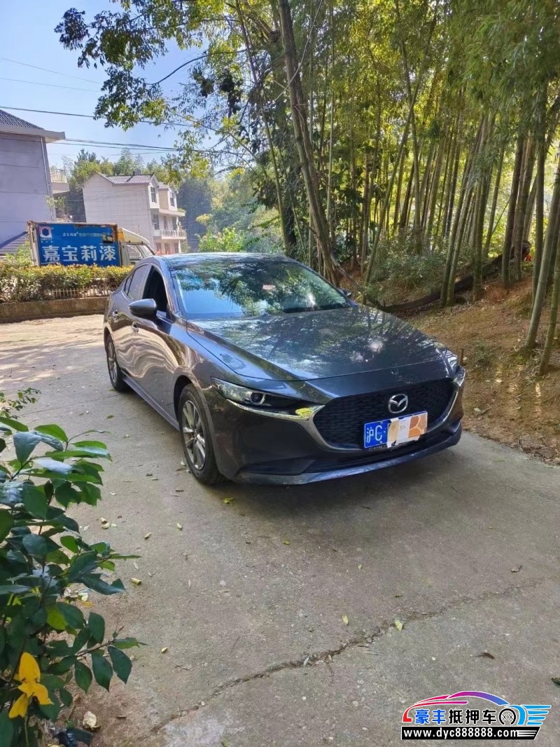 20年马自达昂克赛拉轿车抵押车出售