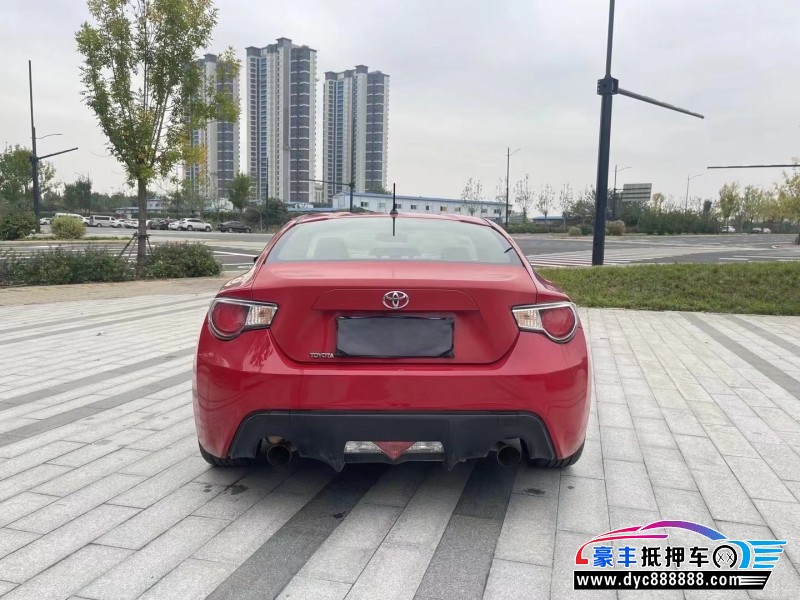 14年丰田86轿车抵押车出售