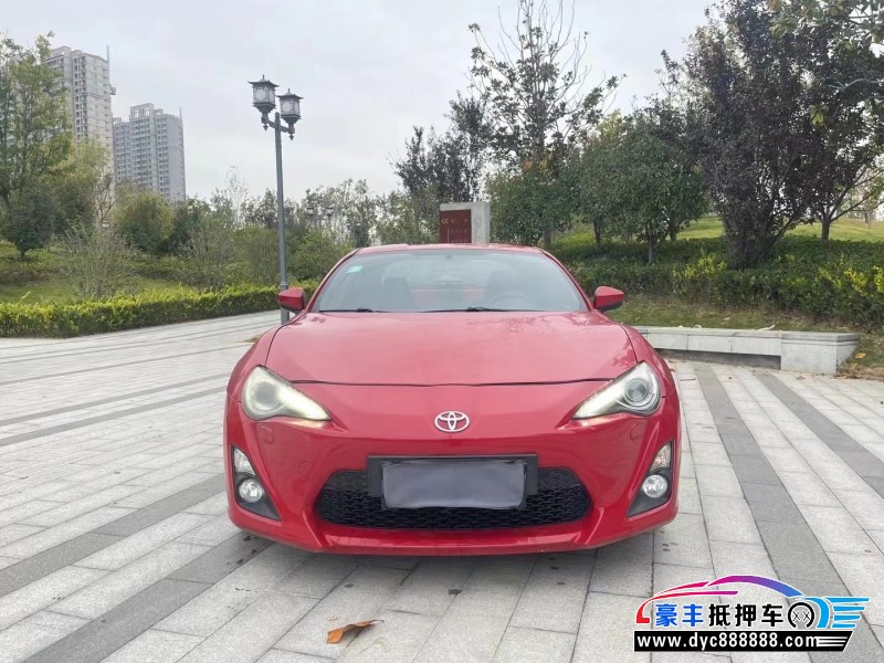 14年丰田86轿车抵押车出售