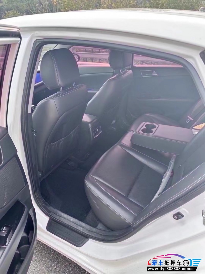 17年现代名图轿车抵押车出售