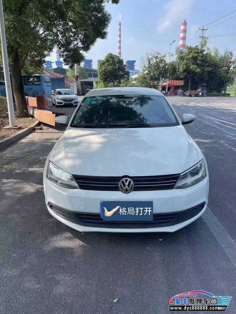 14年大众速腾轿车抵押车出售