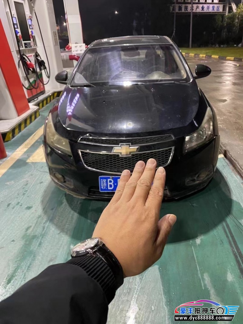 14年雪佛兰科鲁兹轿车抵押车出售