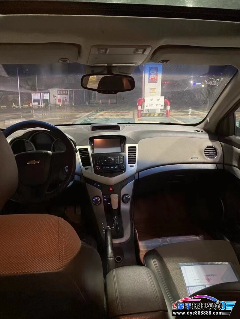 14年雪佛兰科鲁兹轿车抵押车出售