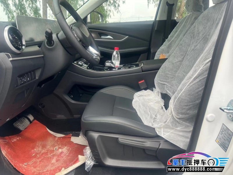 23年东风风行T5轿车抵押车出售