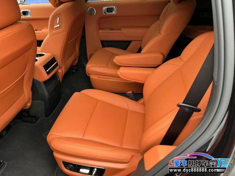 23年理想L8轿车抵押车出售