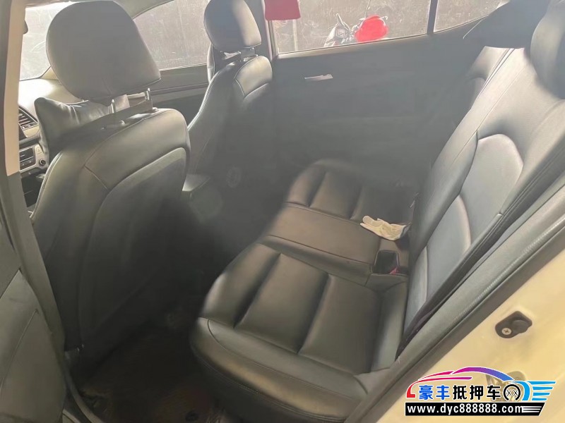 19年现代领动轿车抵押车出售