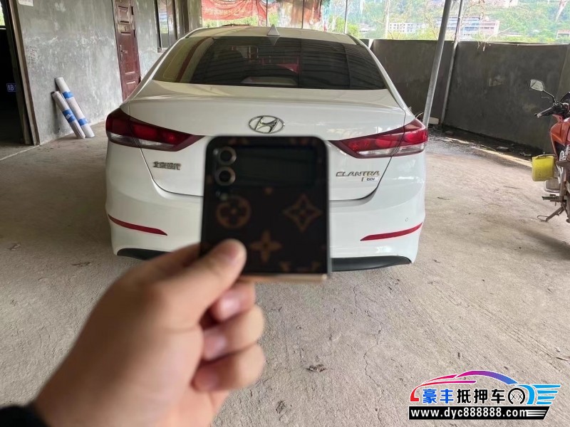 19年现代领动轿车抵押车出售