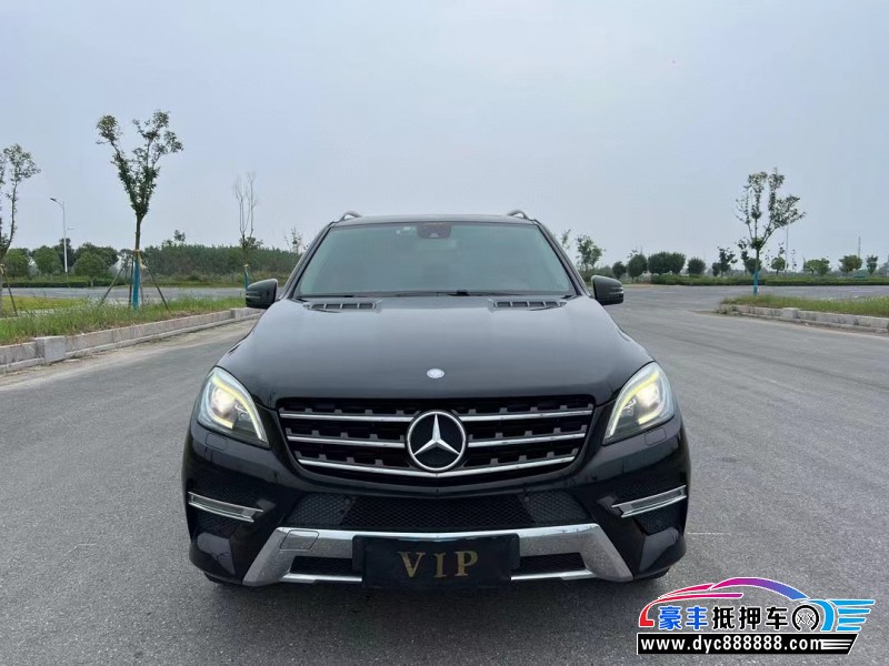 14年奔驰ML轿车抵押车出售