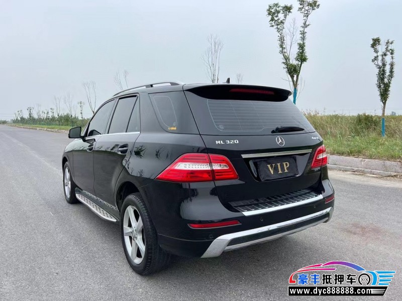 14年奔驰ML轿车抵押车出售