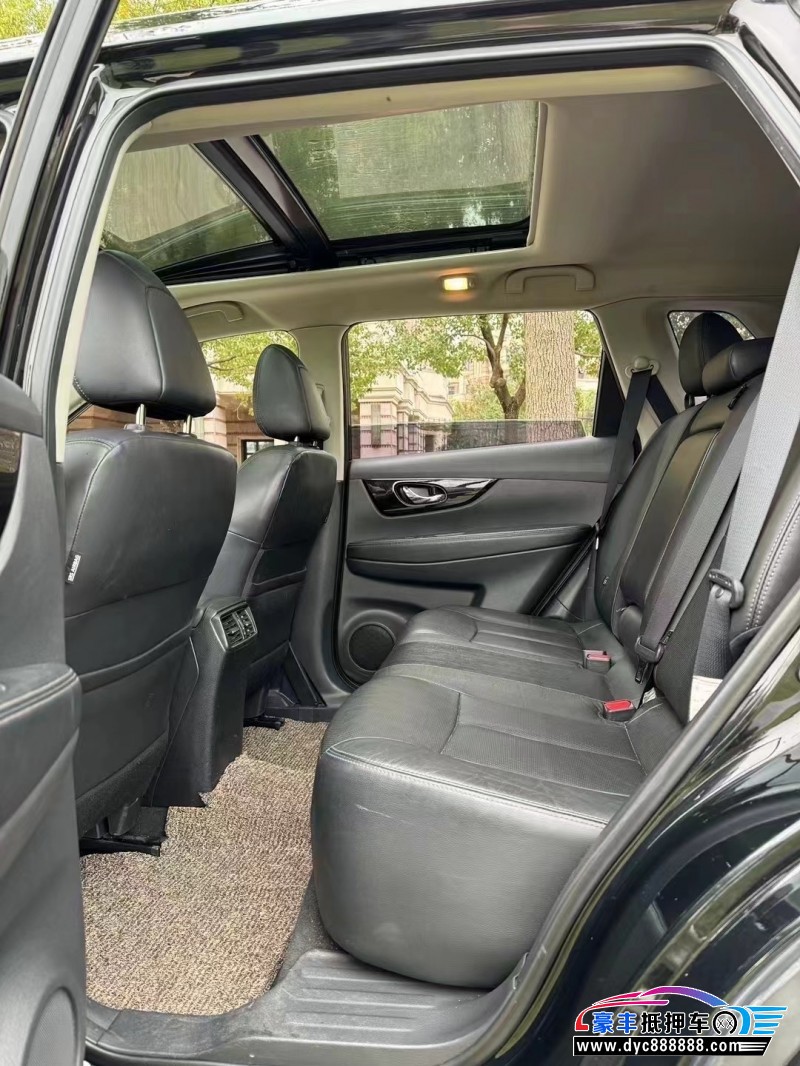 19年日产奇骏SUV抵押车出售