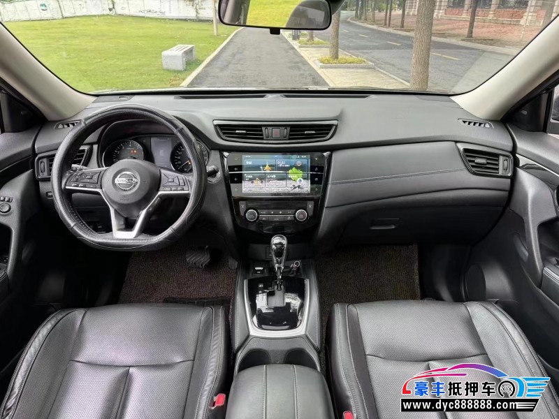 19年日产奇骏SUV抵押车出售