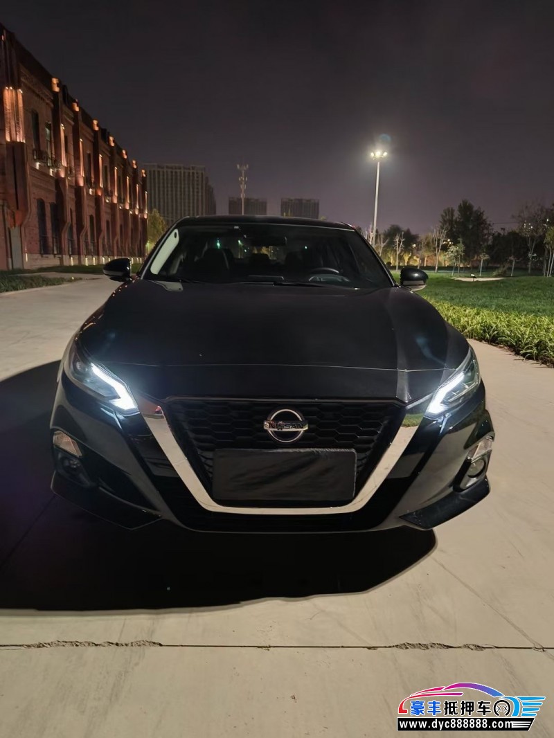 22年日产轩逸轿车抵押车出售