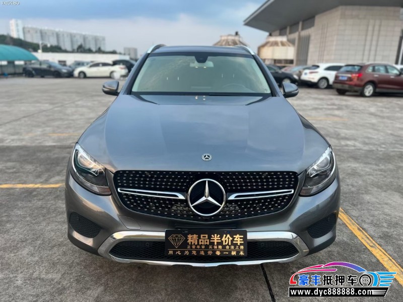 19年奔驰GLC轿车抵押车出售