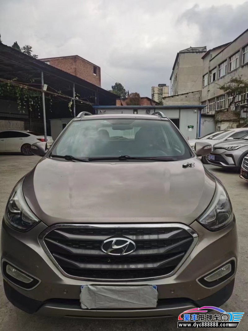 15年现代ix35轿车抵押车出售