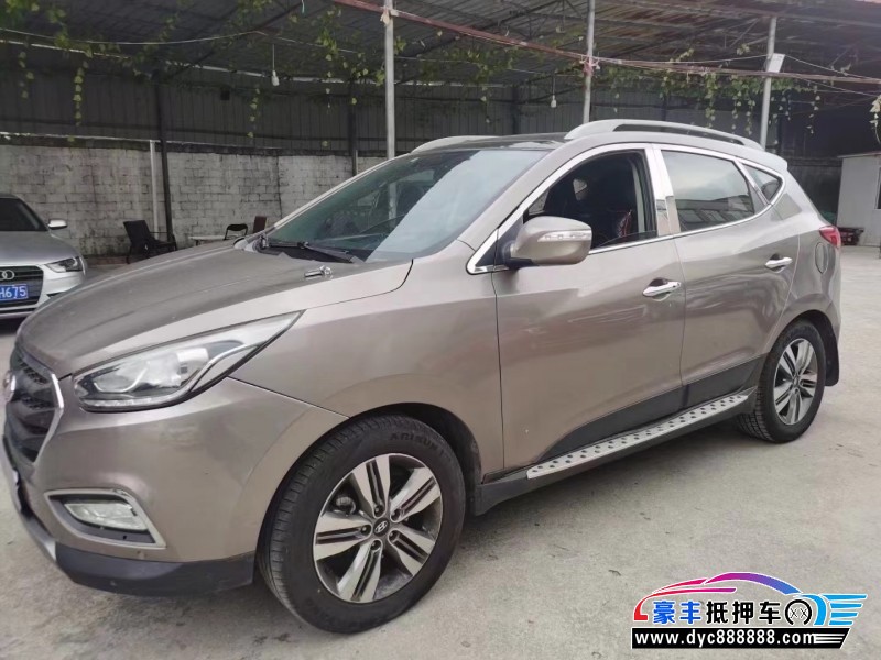 15年现代ix35轿车抵押车出售