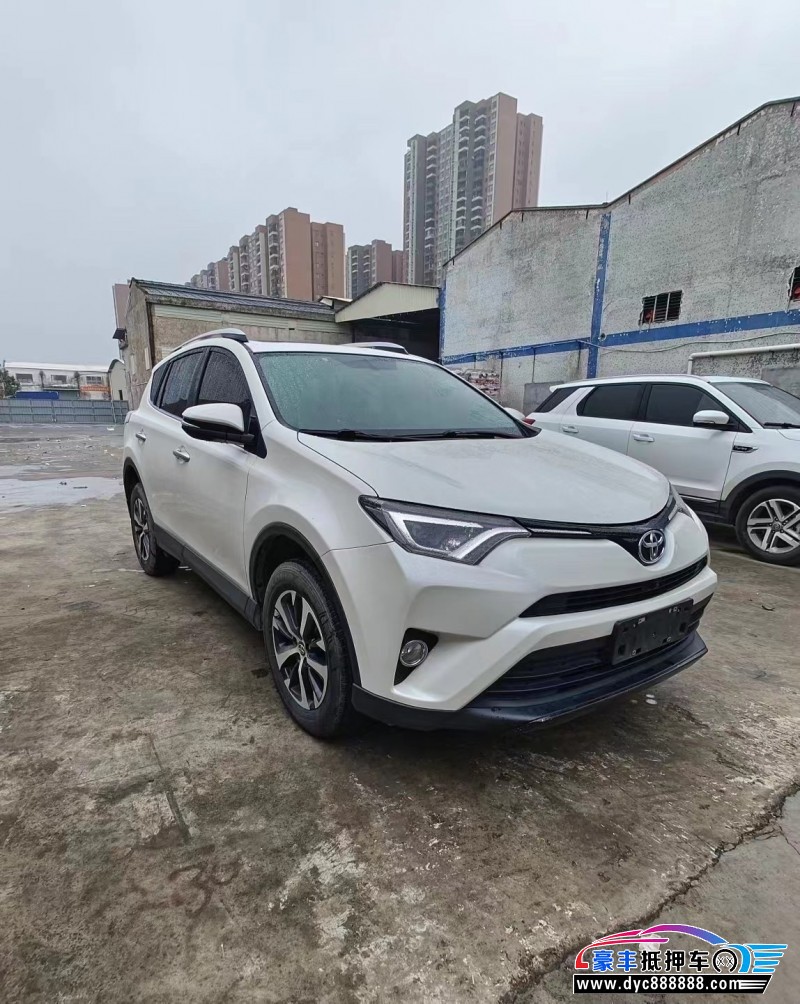18年丰田RAV4轿车抵押车出售