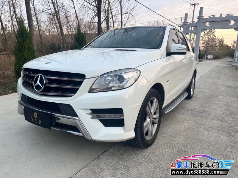 12年奔驰ML轿车抵押车出售