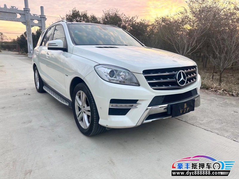 12年奔驰ML轿车抵押车出售