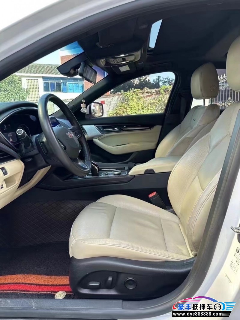 21年凯迪拉克CT5轿车抵押车出售